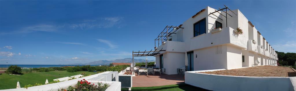 Hotel Della Baia Baia Domizia Buitenkant foto
