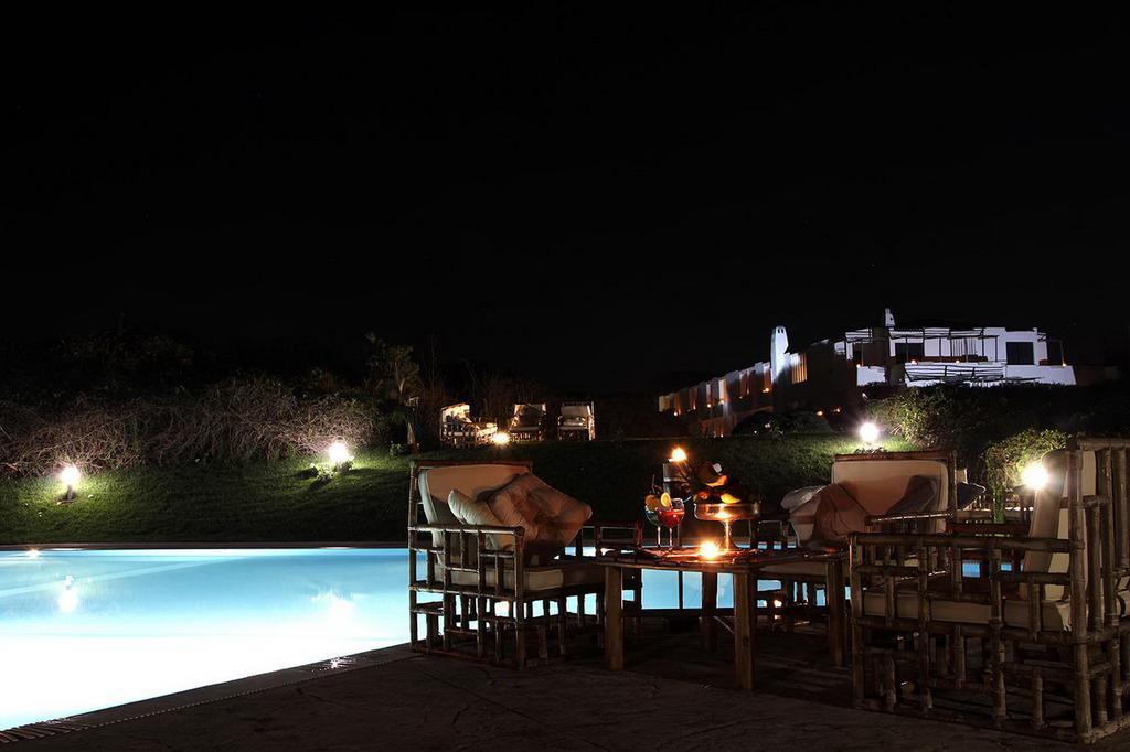 Hotel Della Baia Baia Domizia Buitenkant foto
