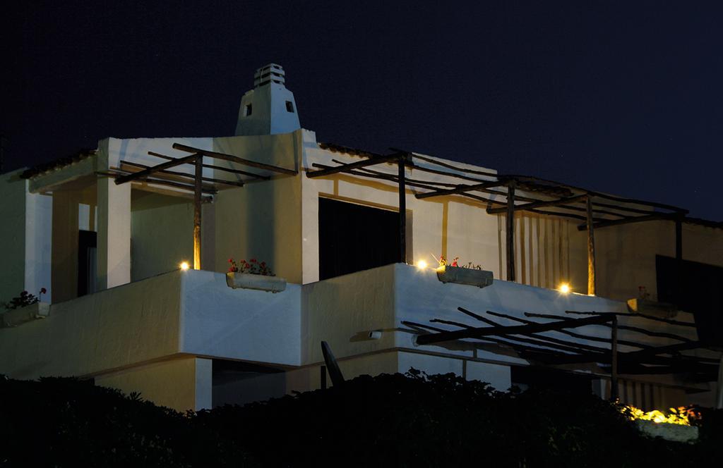 Hotel Della Baia Baia Domizia Buitenkant foto