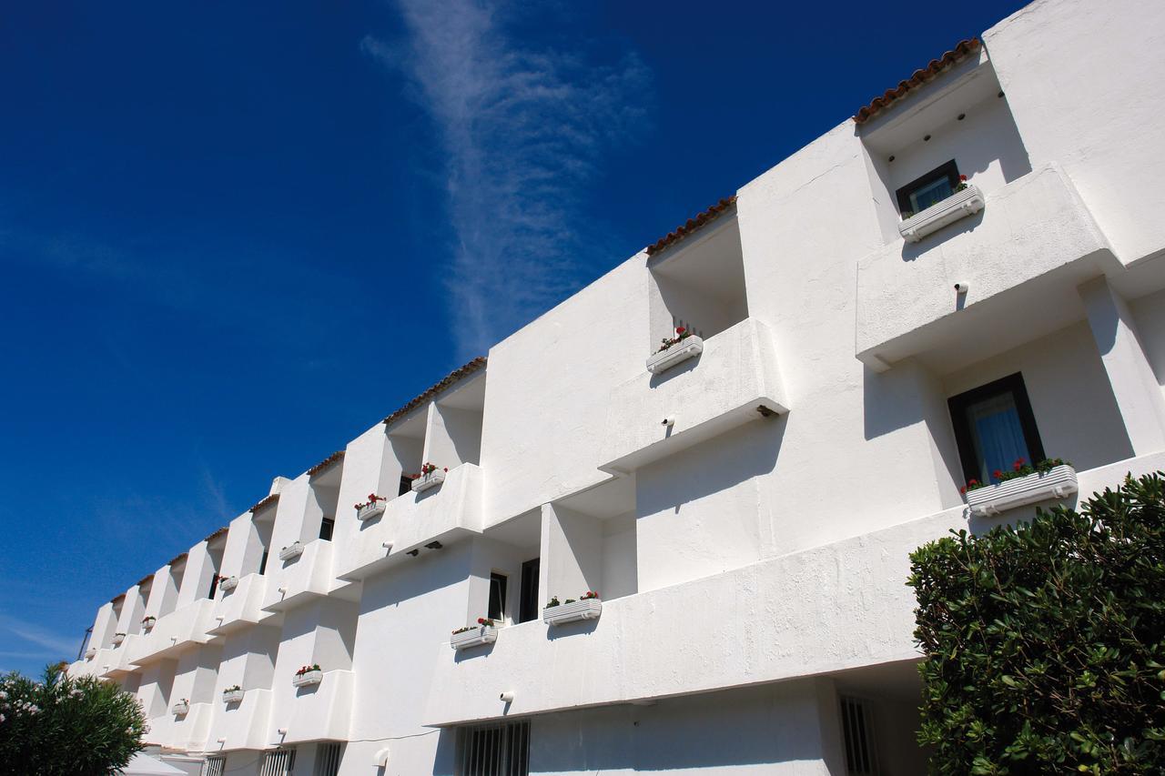 Hotel Della Baia Baia Domizia Buitenkant foto